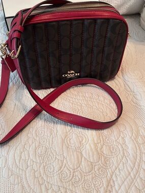 Coach Quilted Signature Crossbody Bag in red/brown logo